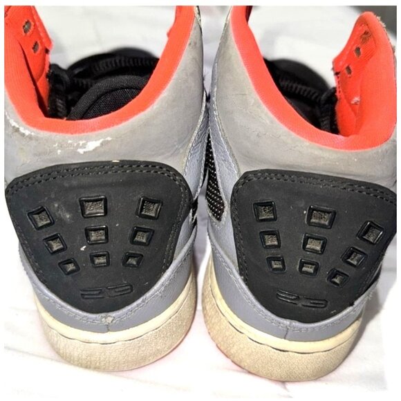 Nike Air Jordan Youth Basketball Shoes Size 5Y Black Red & Gray - Picture 8 of 10